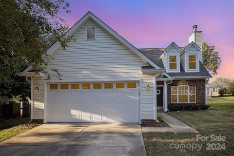 11808 Old Timber Road sold home in Rolling Oaks, Charlotte, NC