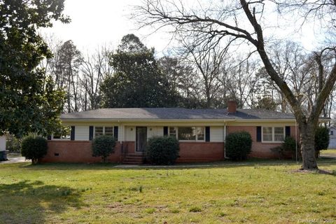 5216 Wt Harris Boulevard