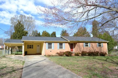 6321 Roanoke Drive