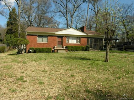 104 Forestdale Avenue