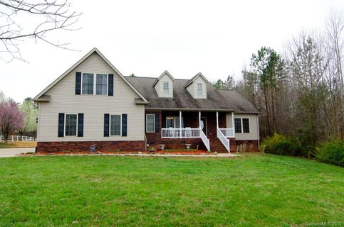 1729 Trappers Run Drive sold home in Hunters Place, York, SC