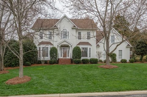 10818 Maryfield Lane sold home in Berwick, Charlotte, NC