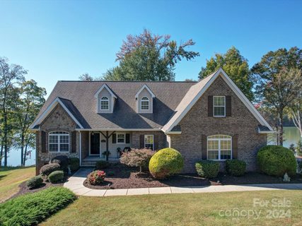 5212 Plantation Ridge Road sold home in River Walk Plantation, Charlotte, NC