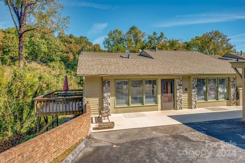 251 Carolina Drive 10B sold home in One Tryon Place, Tryon, NC