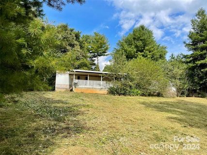 36 High Plains Drive sold home in Fox Ridge, Hendersonville, NC