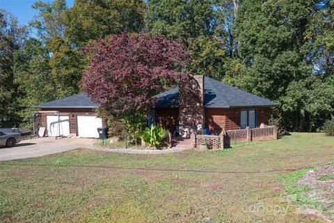 1508 Cecelia Drive sold home in Springdale, Gastonia, NC