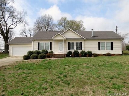 104 Titleist Drive sold home in Augusta Greens, Statesville, NC