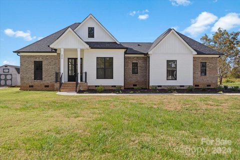 5513 Harvest Hills Road sold home in Harvest Hills, Bessemer City, NC