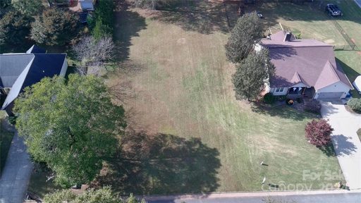 2025 Picnic Drive sold home in South Lakes, Newton, NC