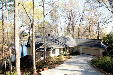 413 Armstrong Road