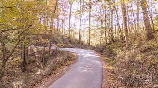 00 N Pinnacle Drive active lot in North Pinnacle, Weaverville, NC