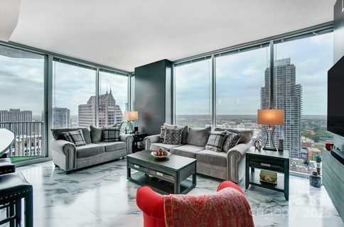 210 N Church Street 2502