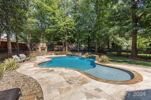 4125 Lake Shore Road