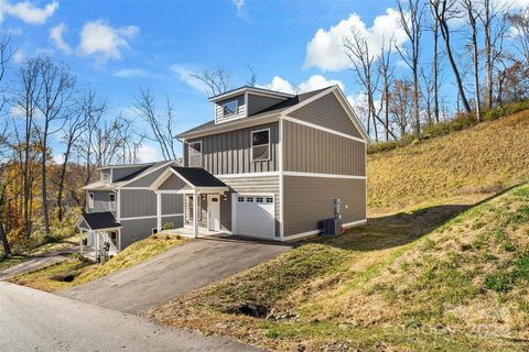 108 Northbend Drive sold home in Riverside Woodfin, Asheville, NC