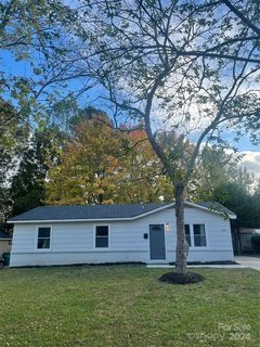 3517 Cypress Pond Drive sold home in Tanglewood, Charlotte, NC