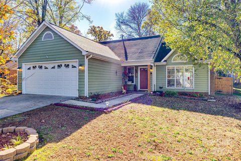 11000 Gladewater Drive sold home in Habersham, Matthews, NC