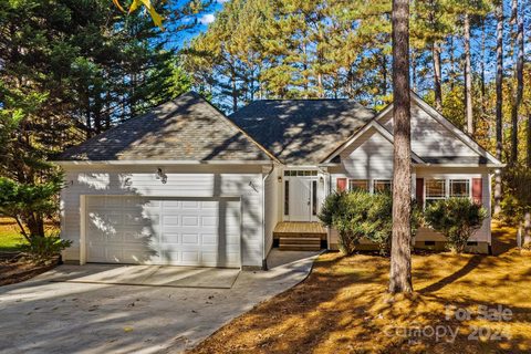 271 Cove Wood Drive sold home in Crystal Bay, Denton, NC