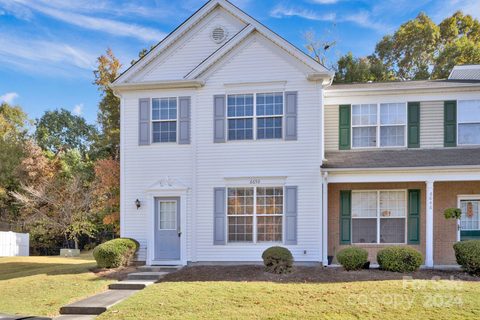 6650 Rothchild Drive sold townhome in The Preserve at Beverly Crest, Charlotte, NC
