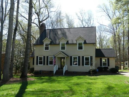 3020 Southampton Circle
