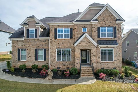 10881 Greenvale Drive sold home in Grantham, Harrisburg, NC