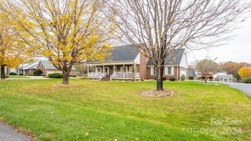326 Thistle Lane sold home in Greenbriar Farms, Statesville, NC