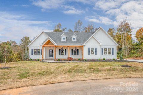 5753 Jeremiah Court sold home in Catawba Pointe, Hickory, NC