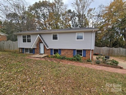 3705 Weyland Drive sold home in Landsdowne, Conover, NC