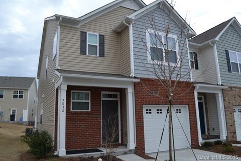 7036 Woods Bay Lane sold townhome in Woodlands, Rock Hill, SC
