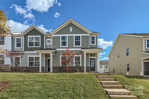 9744 Inkberry Drive