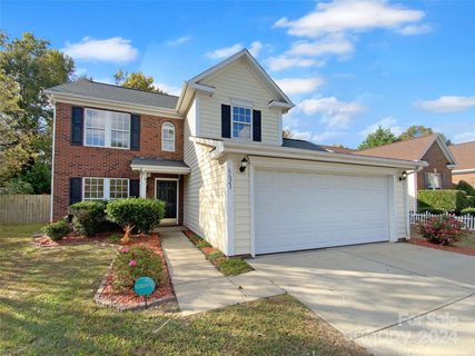 6623 Sweetfield Drive sold home in Eastfield Ridge, Charlotte, NC