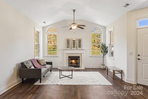 115 Outlook Circle