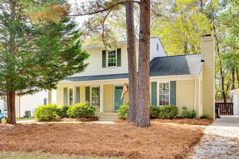 7127 Powder Mill Place sold home in Colony Woods, Charlotte, NC