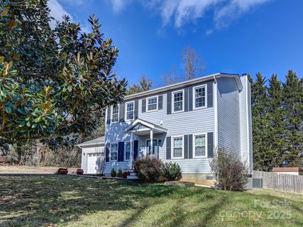 4 Sweetbriar Court sold home in Sweetbriar Grove, Asheville, NC