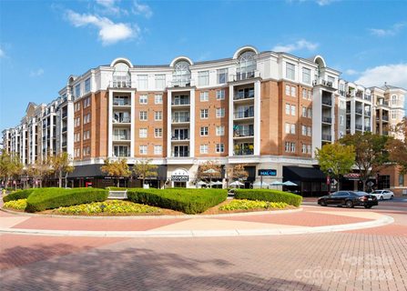 4625 Piedmont Row Drive 717