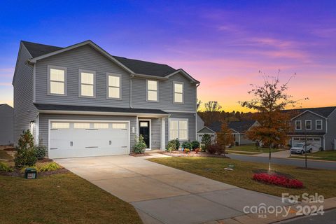 182 Crosstie Lane sold home in Weathers Creek, Troutman, NC