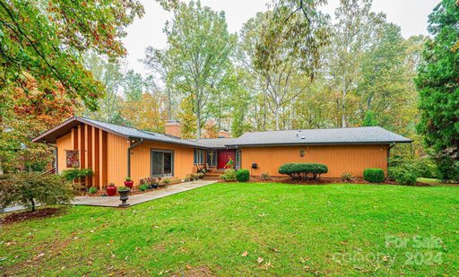 1740 Fairway Drive sold home in Fairway Acres, Newton, NC
