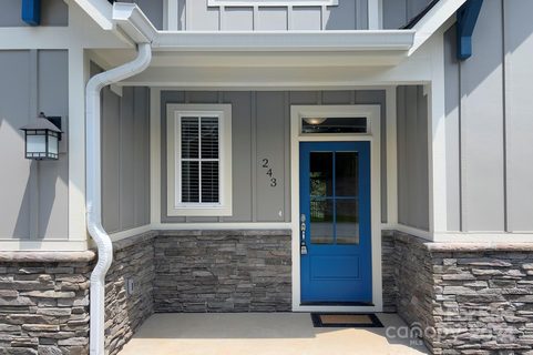 243 Hogans View Circle sold home in Hawks Ridge, Hendersonville, NC