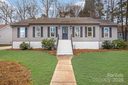 9027 Twin Trail Drive sold home in Huntersville, SC