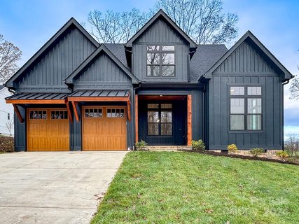 350 Mavrick Drive