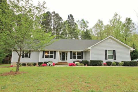 833 Old Cedar Circle