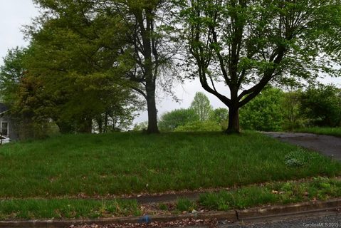 2340 Pinehaven Drive