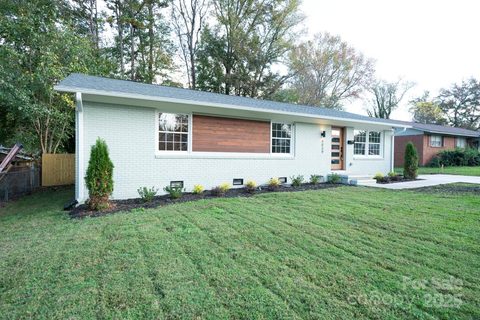 4039 Uppergate Lane