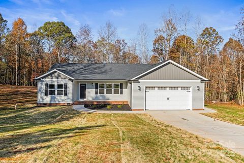 3146 Captains Cove Lane sold home in The Retreat At Clarks Creek, Lincolnton, NC