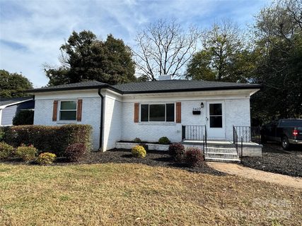 3427 Eastway Drive