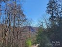 336 Falling Leaves Lane sold home in Hendersonville, SC