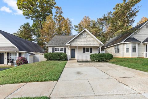 3703 Silver Ore Lane sold home in Capps Hill Village, Charlotte, NC