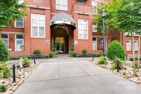 1320 Fillmore Avenue 504 sold condo in Latta Pavilion, Charlotte, NC