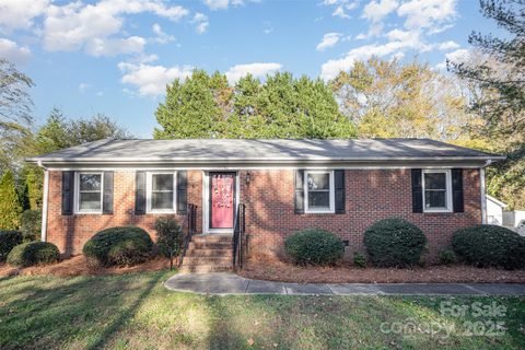11028 S Ford Road sold home in Pine Island, Charlotte, NC