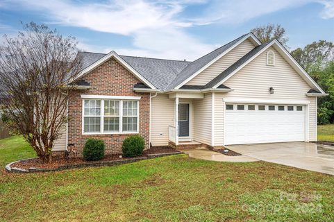 3904 Graywood Drive sold home in Laurel Woods, Gastonia, NC