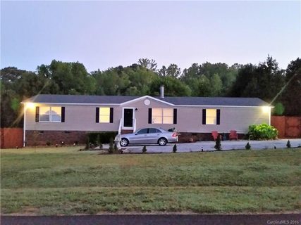 5705 Pug Lane